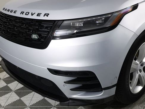 Used 2025 Land Rover Range Rover Velar Dynamic HSE AWD/4WD image 42