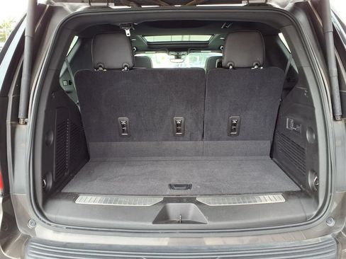 Used 2021 Chevrolet Tahoe High Country w/ Premium Package AWD/4WD image 26