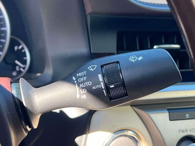 Used 2017 Lexus ES 350 w/ Navigation System Package FWD image 28