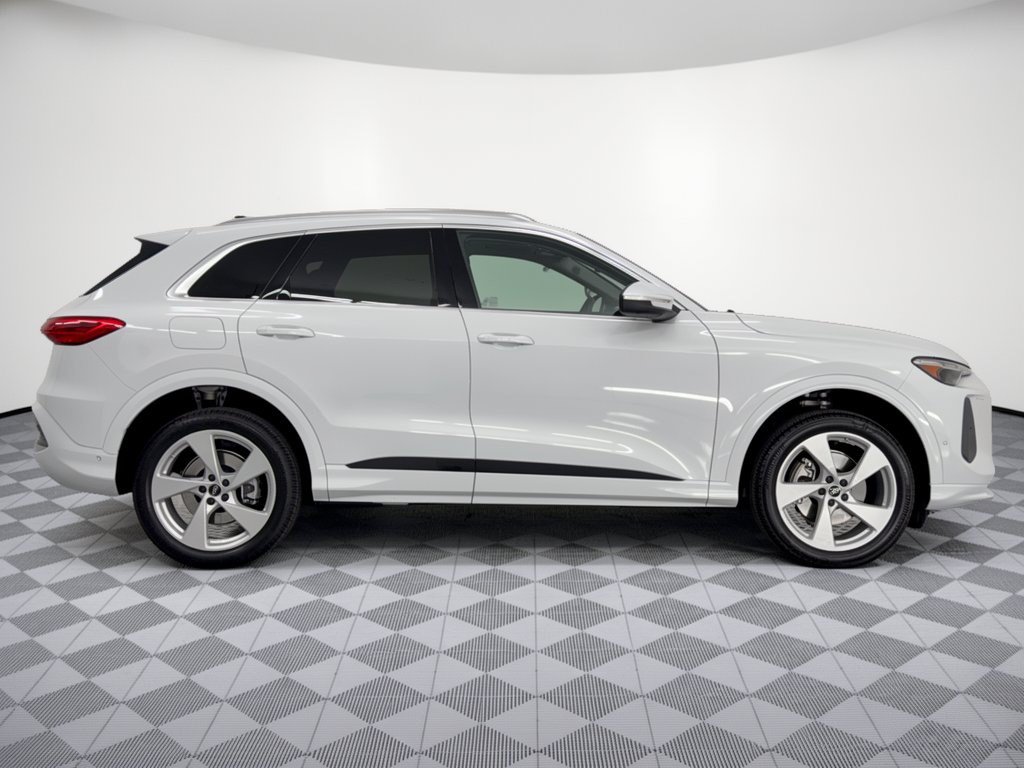 Used 2026 Audi Q5 Premium Plus AWD/4WD image 8