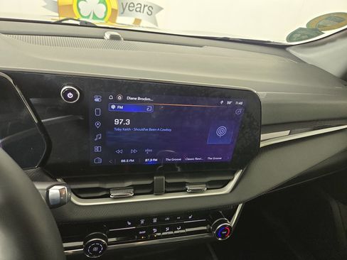 Certified 2025 Chevrolet Equinox LT w/ Safety and Technology Package image 19