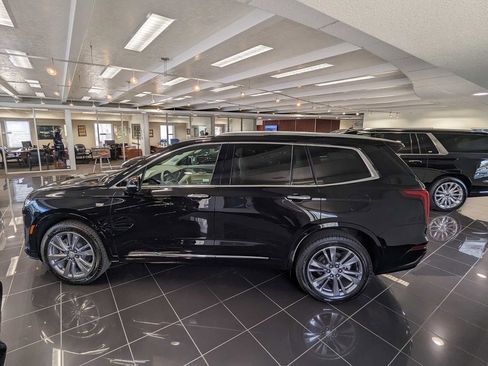 New 2024 Cadillac XT6 Premium Luxury w/ Technology Package image 2