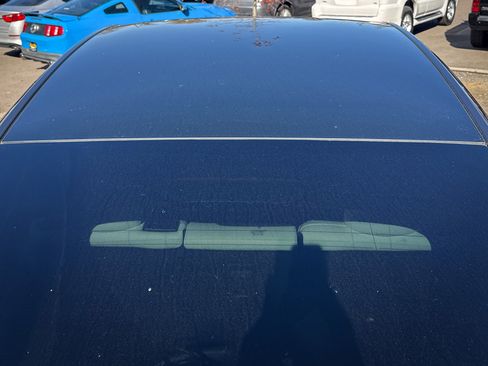 Used 2021 Tesla Model Y Long Range image 9