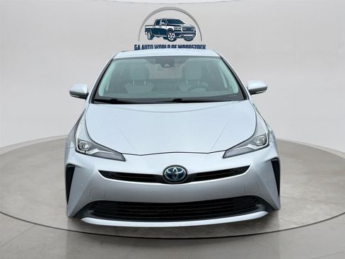 Used 2021 Toyota Prius XLE image 8