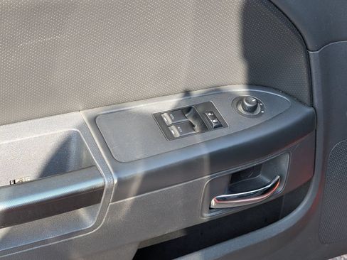 Used 2009 Dodge Challenger R/T RWD image 19