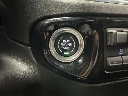 Used 2024 GMC Sierra 2500 SLE image 20