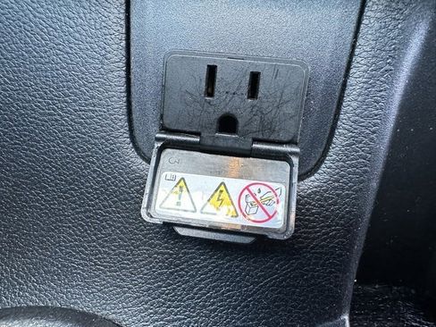 Used 2015 Jeep Wrangler Unlimited Sahara w/ Connectivity Group image 26