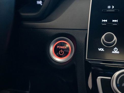 Used 2020 Honda Insight Touring image 29