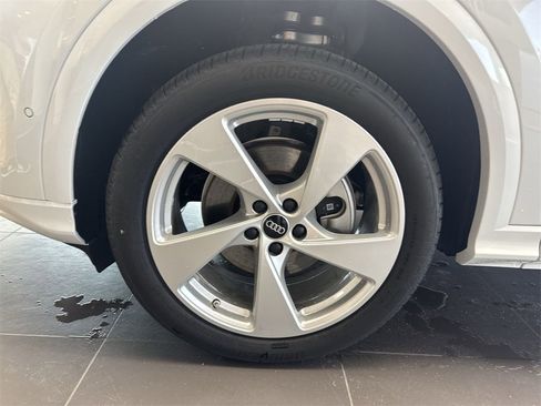 New 2025 Audi Q5 Premium Plus image 10
