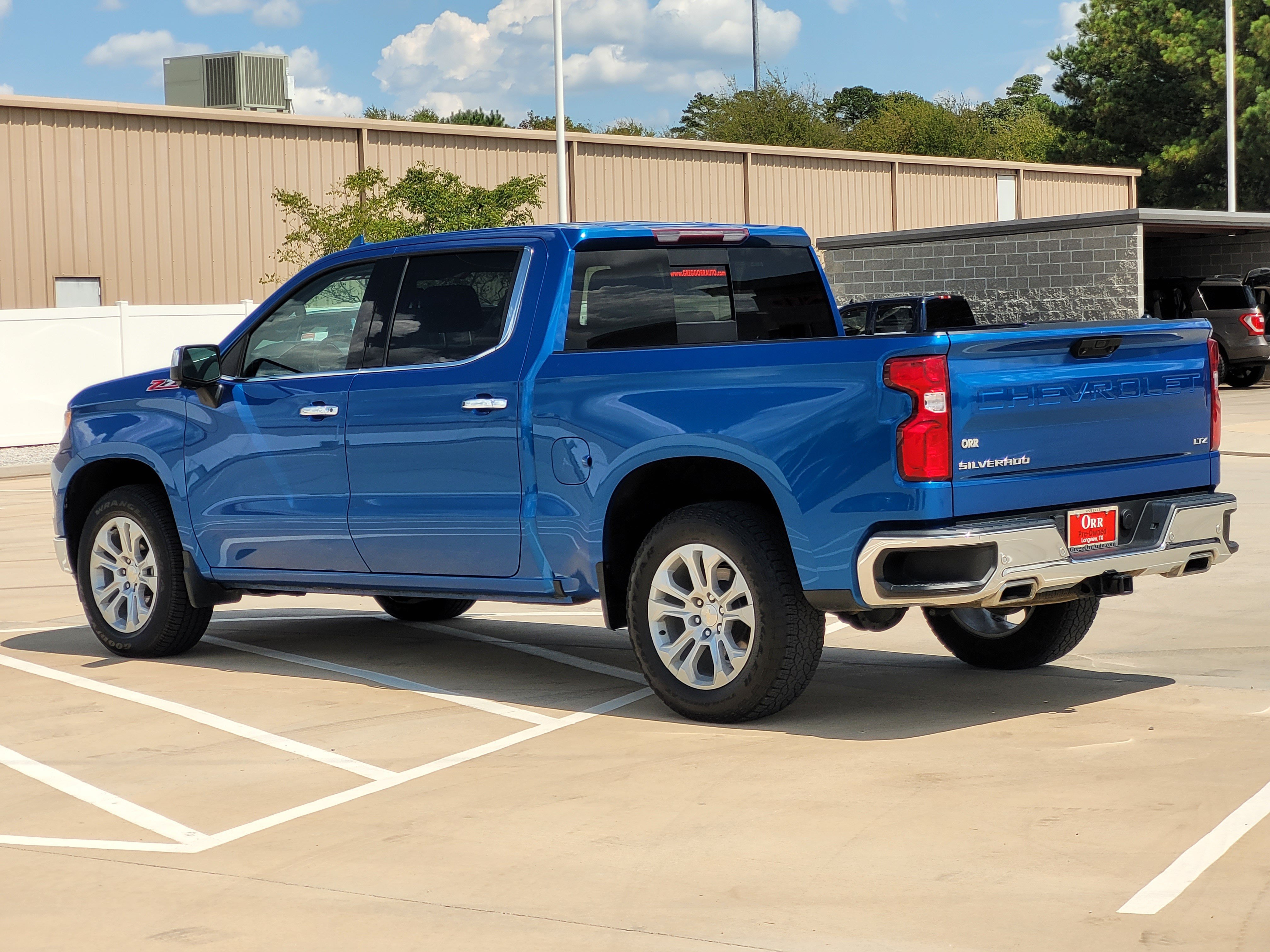 Used 2022 Chevrolet Silverado 1500 LTZ AWD/4WD image 6