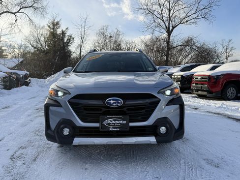 Used 2025 Subaru Outback Touring image 12