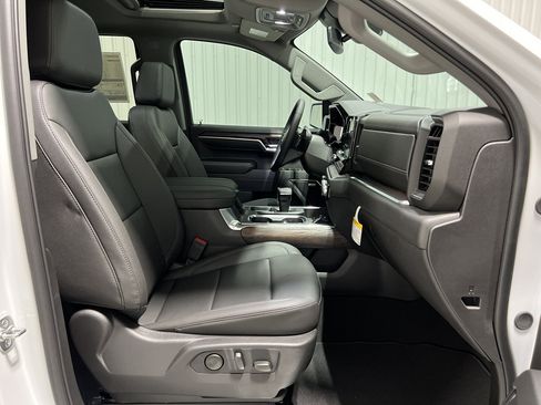 New 2026 GMC Sierra 1500 SLT image 27