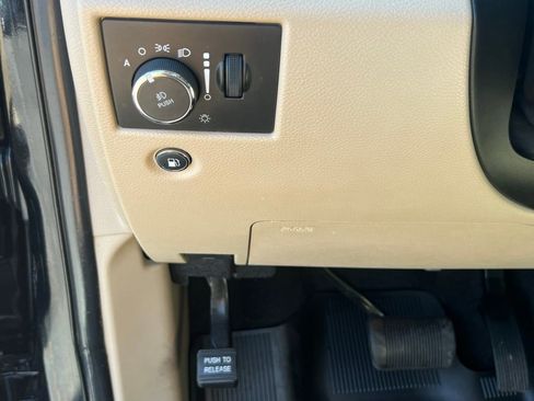 Used 2022 Jeep Grand Cherokee Laredo E w/ Security & Convenience Group image 29