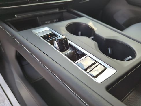New 2026 Volkswagen Atlas SE FWD image 41