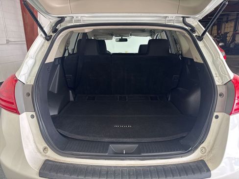 Used 2013 Nissan Rogue SV w/ Premium Pkg image 17