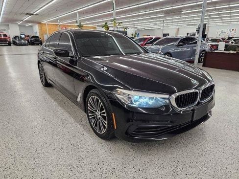 Used 2019 BMW 530i xDrive w/ Convenience Package AWD/4WD image 4