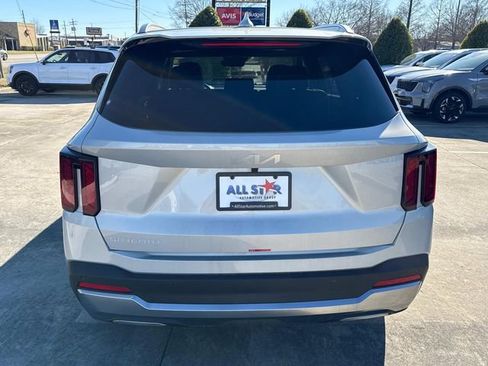 New 2026 Kia Sorento S w/ S Panoramic Sunroof Package image 9