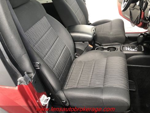 Used 2012 Jeep Wrangler Sport AWD/4WD image 20