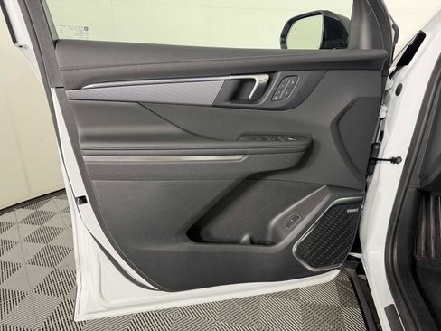 New 2026 Buick Enclave Sport Touring w/ Power Package image 8