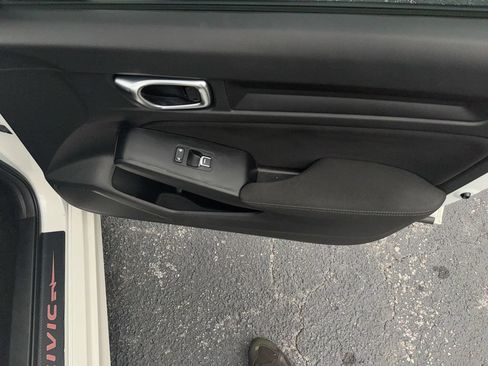 Used 2025 Honda Civic Sport image 33