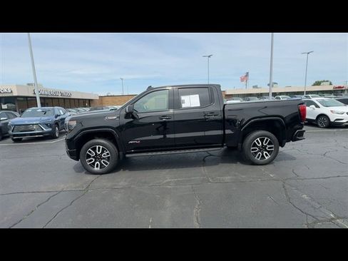 Certified 2023 GMC Sierra 1500 AT4 w/ AT4 Premium Package AWD/4WD image 5