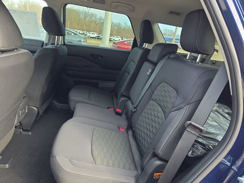 New 2026 Nissan Pathfinder SV image 13
