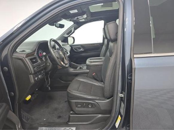 Used 2021 Chevrolet Tahoe High Country w/ Premium Package AWD/4WD image 4