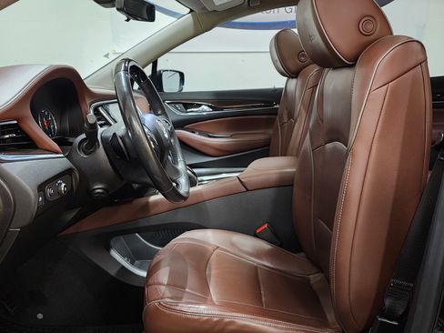 Used 2018 Buick Enclave Avenir w/ Avenir Technology Package image 14