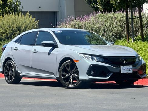 Used 2019 Honda Civic Sport image 2