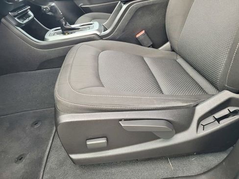 Used 2021 Chevrolet Colorado LT w/ Safety Package image 24