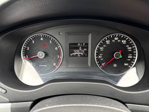 Used 2013 Volkswagen Jetta SE image 18