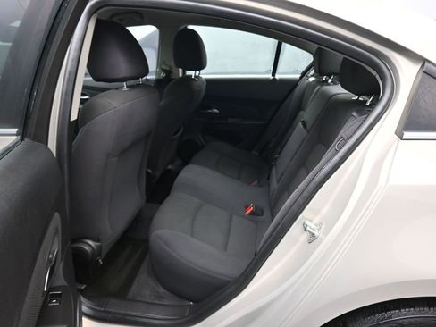 Used 2012 Chevrolet Cruze LT image 26