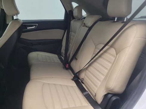Used 2022 Ford Edge SEL AWD/4WD image 18