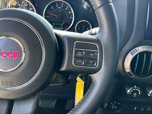 Used 2018 Jeep Wrangler Unlimited Sport S AWD/4WD image 23
