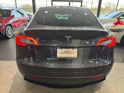 Used 2024 Tesla Model Y Long Range image 4