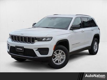 New 2025 Jeep Grand Cherokee Laredo w/ Luxury Tech Group I