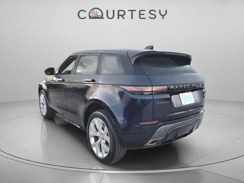 Used 2022 Land Rover Range Rover Evoque R-Dynamic S image 3