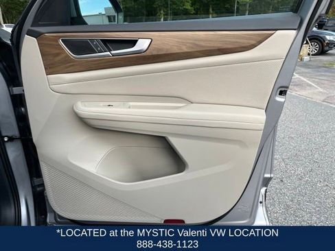 Certified 2024 Volkswagen Atlas SE image 28