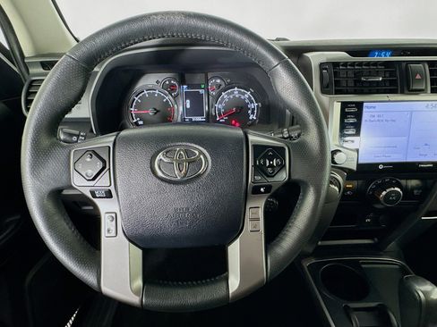 Used 2022 Toyota 4Runner SR5 image 11