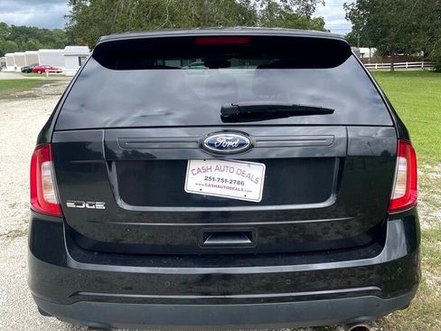 Used 2013 Ford Edge SE image 6