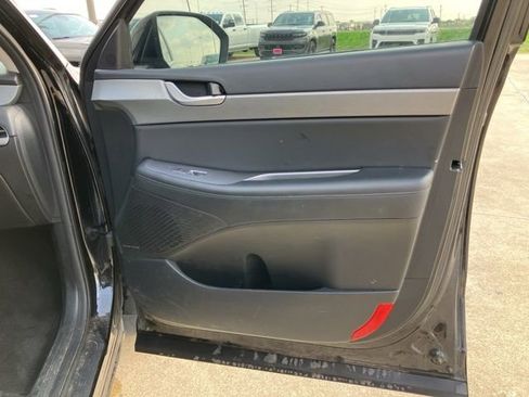 Used 2024 Hyundai Palisade SEL w/ Premium Package FWD image 13