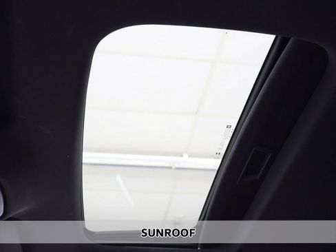 Used 2024 Buick Envista Avenir FWD image 3