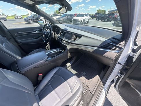 Used 2023 Buick Enclave Essence w/ LPO, Floor Liner Package FWD image 18