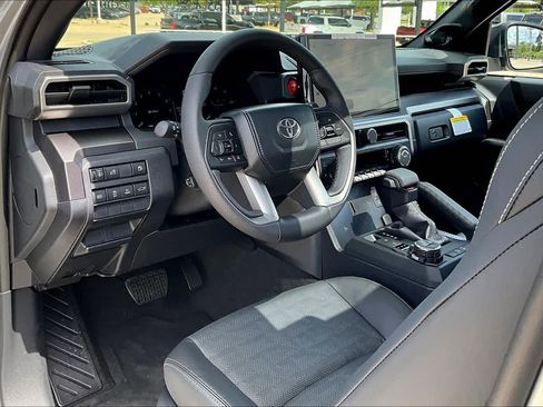 New 2026 Toyota 4Runner TRD Off-Road Premium AWD/4WD image 8