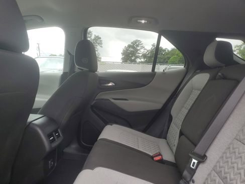 Used 2024 Chevrolet Equinox LT FWD image 12