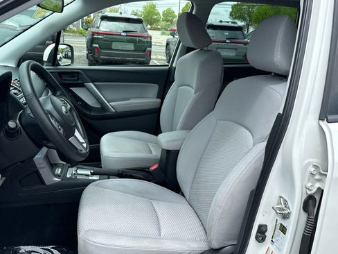 Used 2018 Subaru Forester 2.5i Premium AWD/4WD image 9