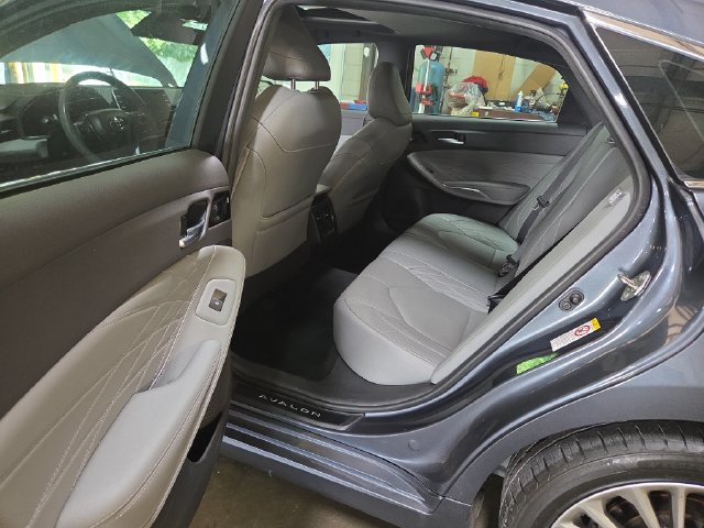 Used 2019 Toyota Avalon Limited w/ Advanced Safety Package FWD image 25