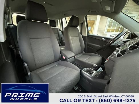 Used 2013 Volkswagen Tiguan S image 15