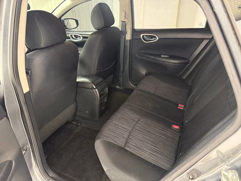 Used 2018 Nissan Sentra SV FWD image 33