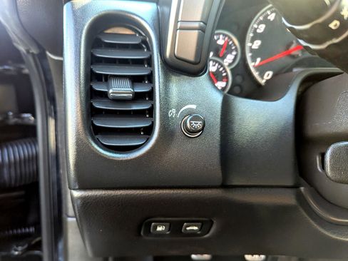 Used 2005 Chevrolet Corvette Coupe w/ Preferred Equipment Group image 14